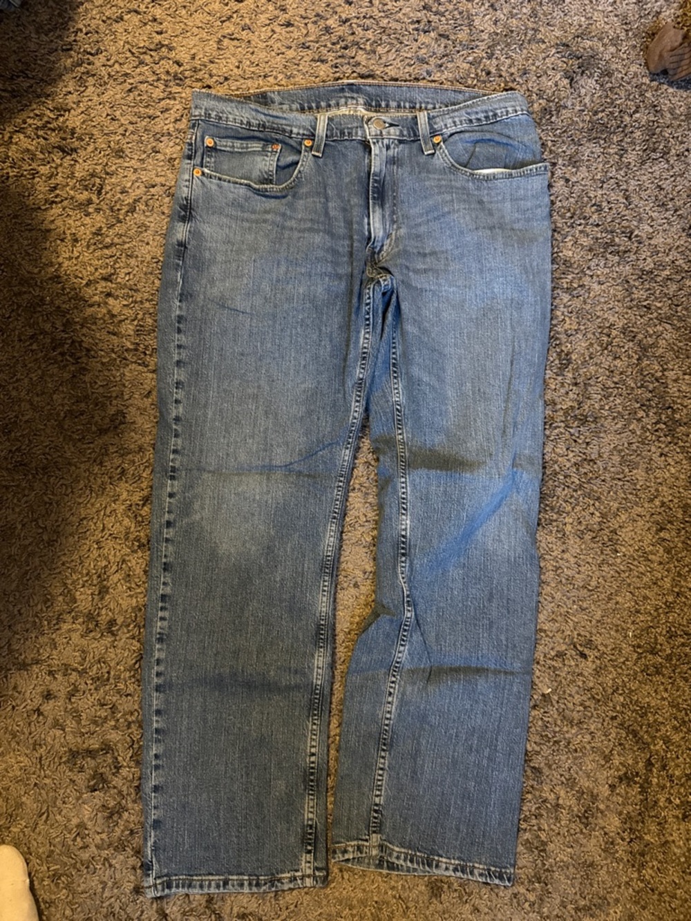 Levi's 559 Men's Straight Jeans in Medium Blue Denim - 35x32